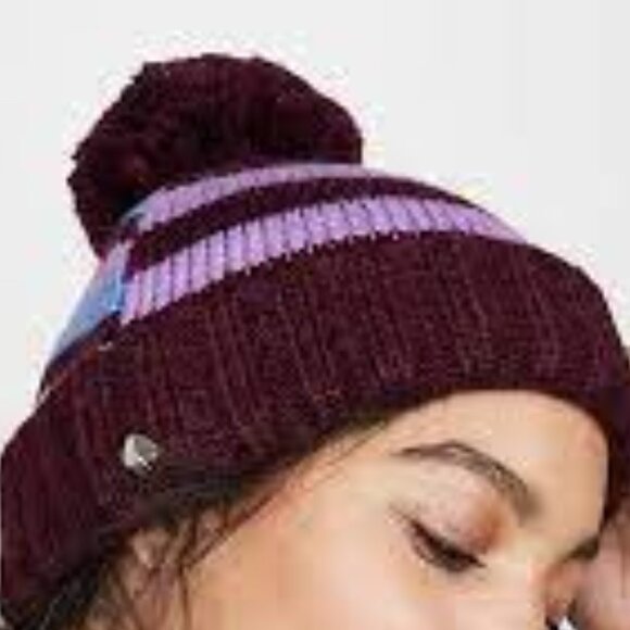 Kate Spade New York Heritage Stripe Beanie Hat - Picture 1 of 10